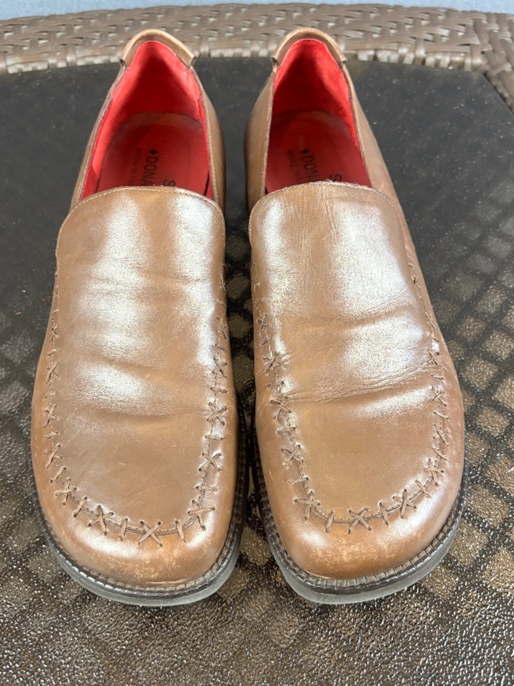 Donald J Pliner Sport Leather Slip On Comfort Loafer Shoes Size 8M